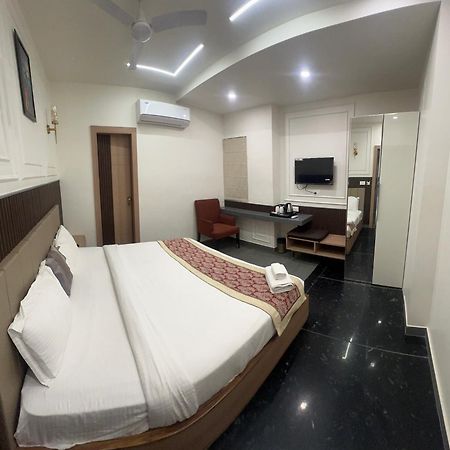 فندق Anaya Retreat فاراناسي المظهر الخارجي الصورة