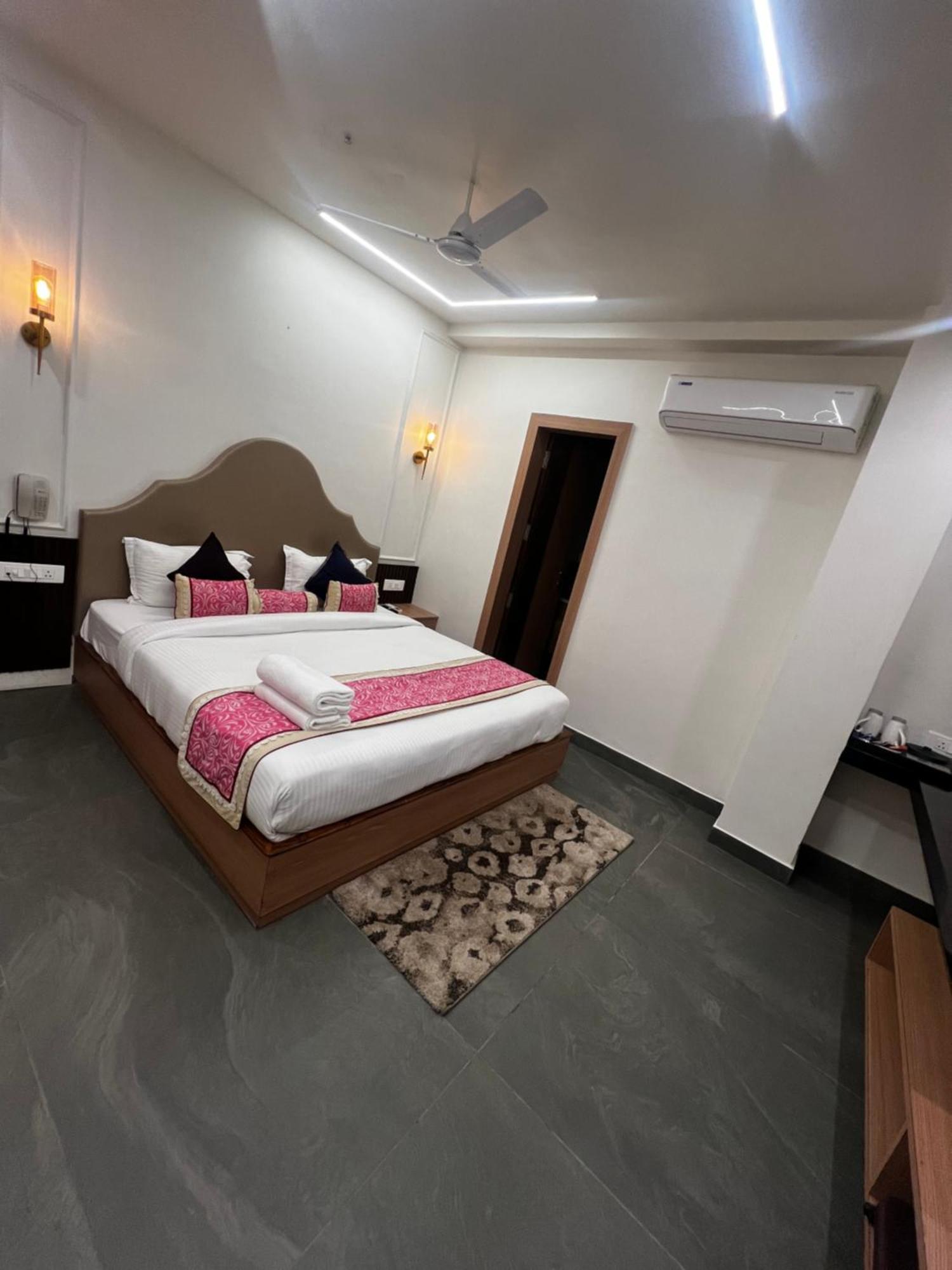 فندق Anaya Retreat فاراناسي المظهر الخارجي الصورة