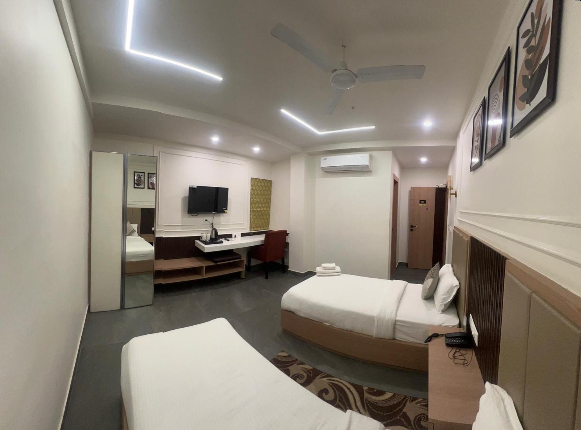 فندق Anaya Retreat فاراناسي المظهر الخارجي الصورة